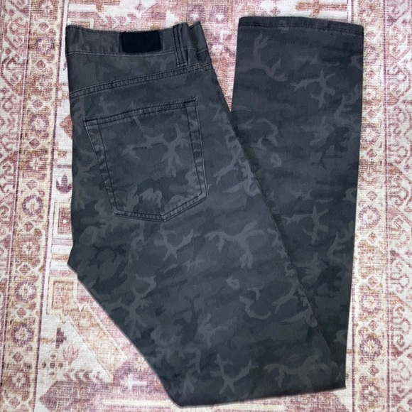 Nike Skinny Pants - Picture 2 of 10